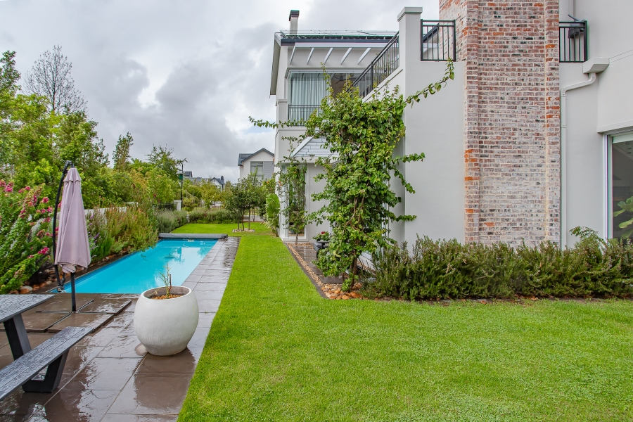 4 Bedroom Property for Sale in Val De Vie Estate Western Cape